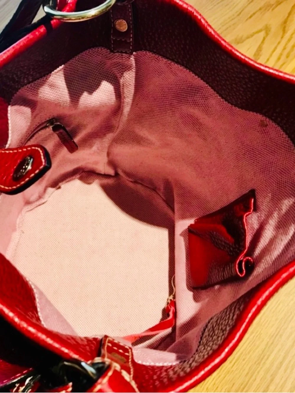 Dooney & Bourke Red Pebbled Leather Bucket Shoulder Bag EUC - Picture 10 of 13